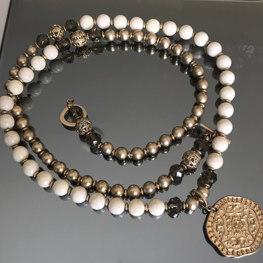 Gorgeous brand new antique gold and white piece